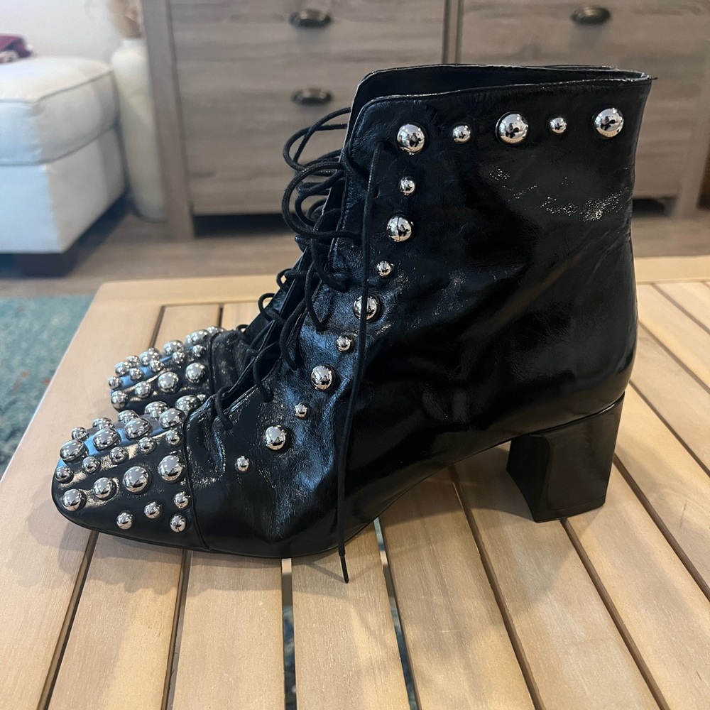 Zara Collection Heeled Combat boots. Worn once. Excellent condition. Size 40.